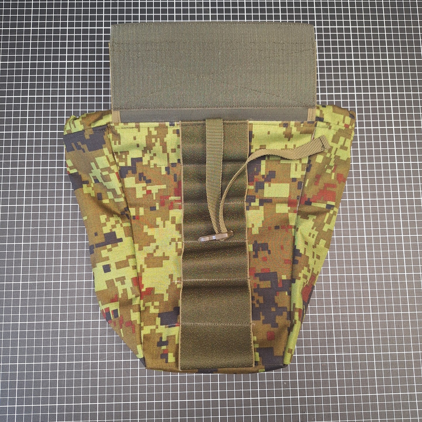 Tühjade Salvede Tasku Esipaneeli Alla